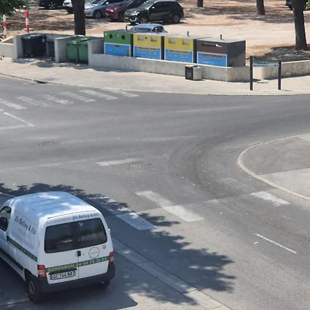 Mezzanine Vue Port Et * לה-לונד-לה-מורה